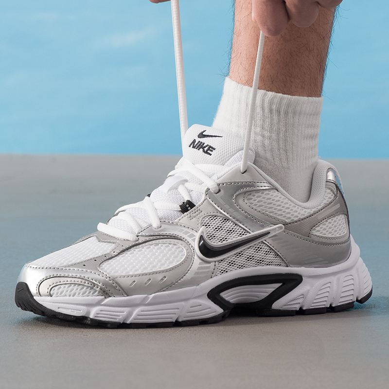 Nike (Nike) V5 Rnr Men's Sport - Men'S Shoes V5 Rnr review and price